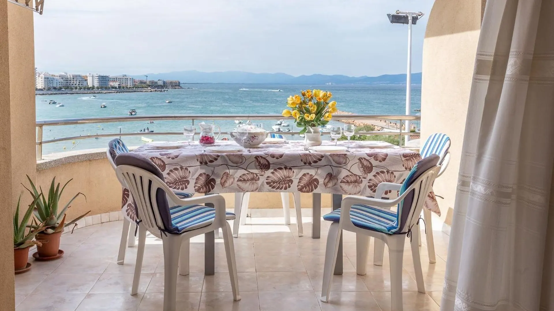 Apartamento Passeig Del Mar L' Escala